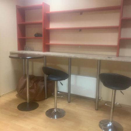 Escobars Backpackers Hostel Riga Dış mekan fotoğraf
